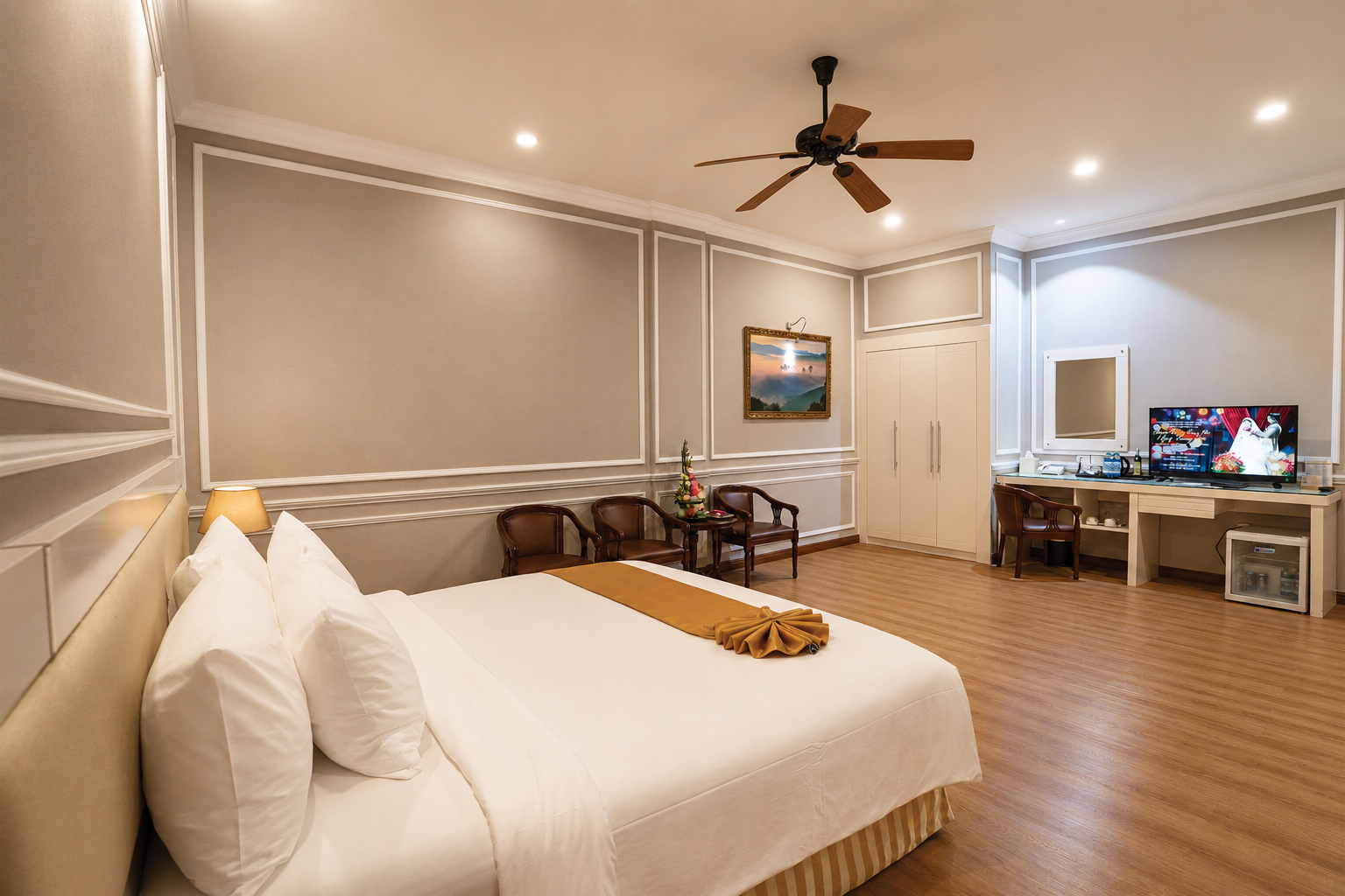Official LADALAT Hotel room photograph